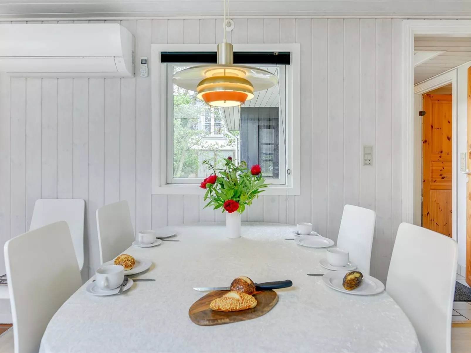 "Hildegarde" - 900m from the sea-Binnen