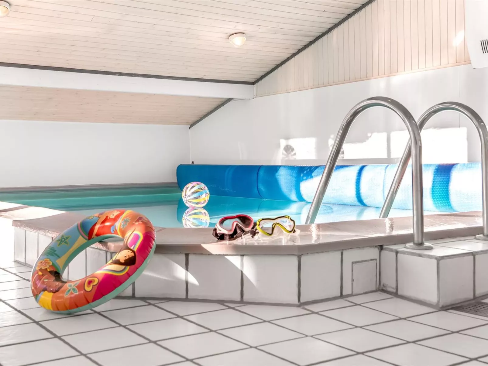 "Halwarth" - 250m from the sea-Buiten