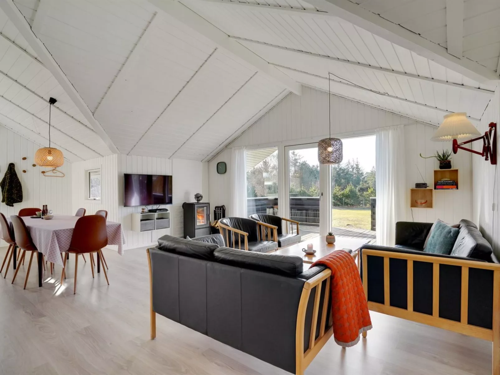 "Ilsi" - 1.5km from the sea-Binnen