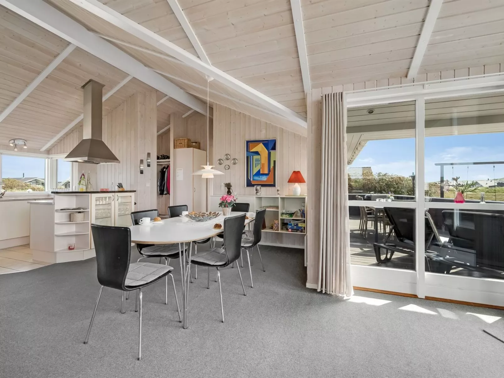 "Thrugot" -  from the sea-Binnen