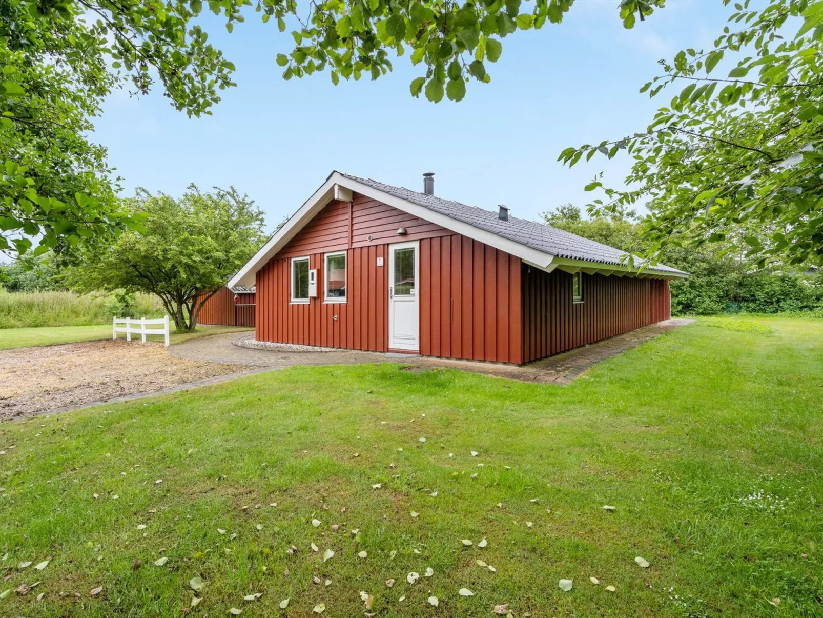 "Danna" - 850m to the fjord-Buiten