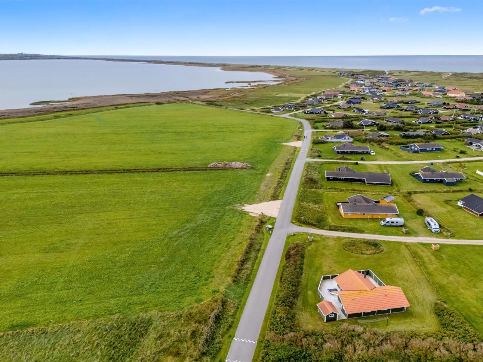 "Valea" - 300m to the fjord-Buiten