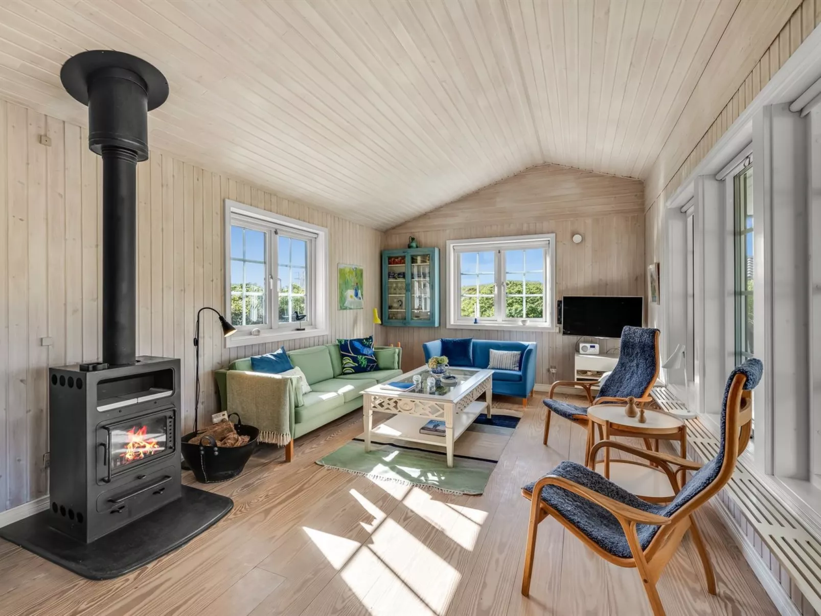 "Aise" - 75m from the sea-Binnen