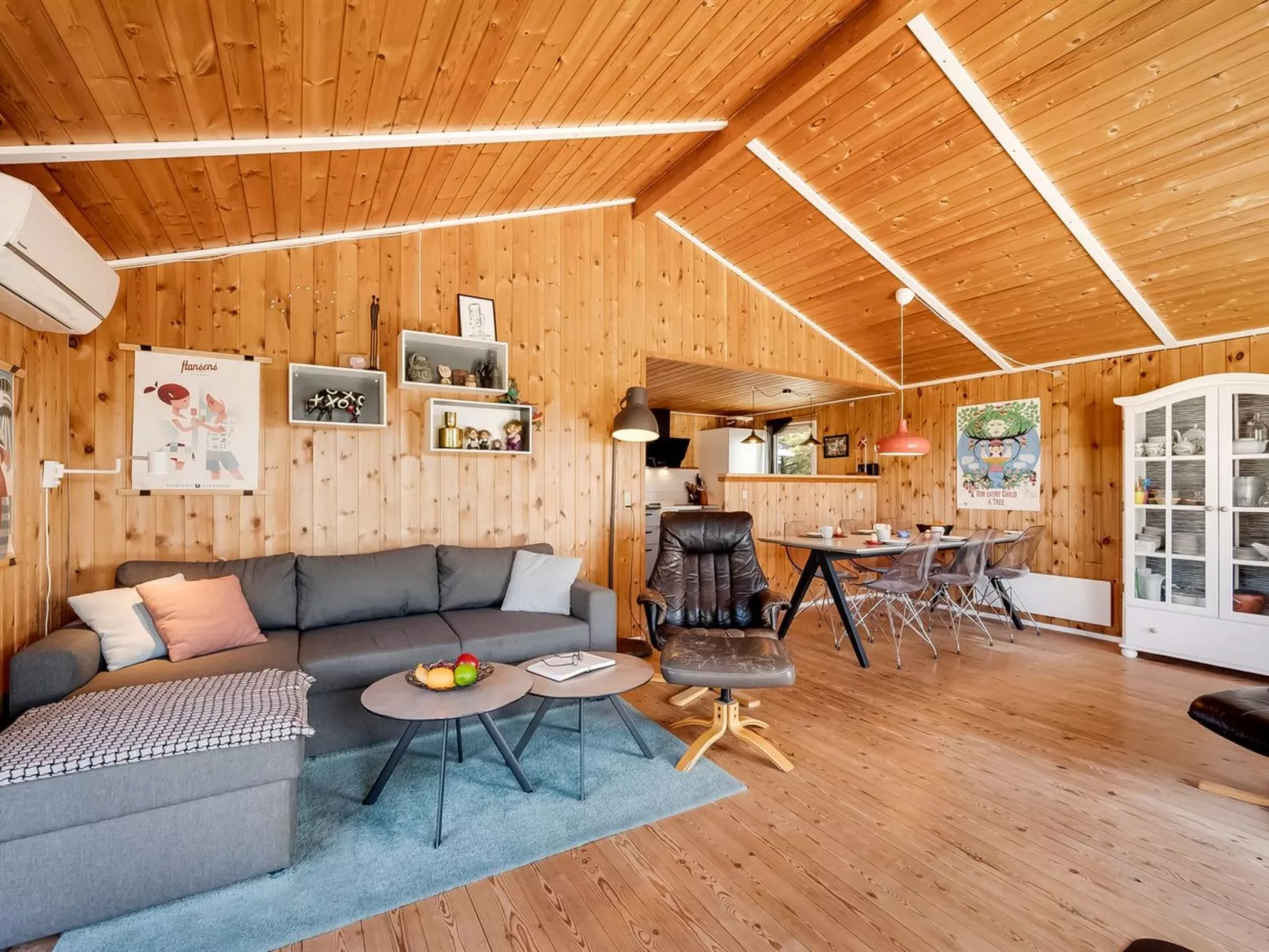 "Brigit" - 200m from the sea-Binnen