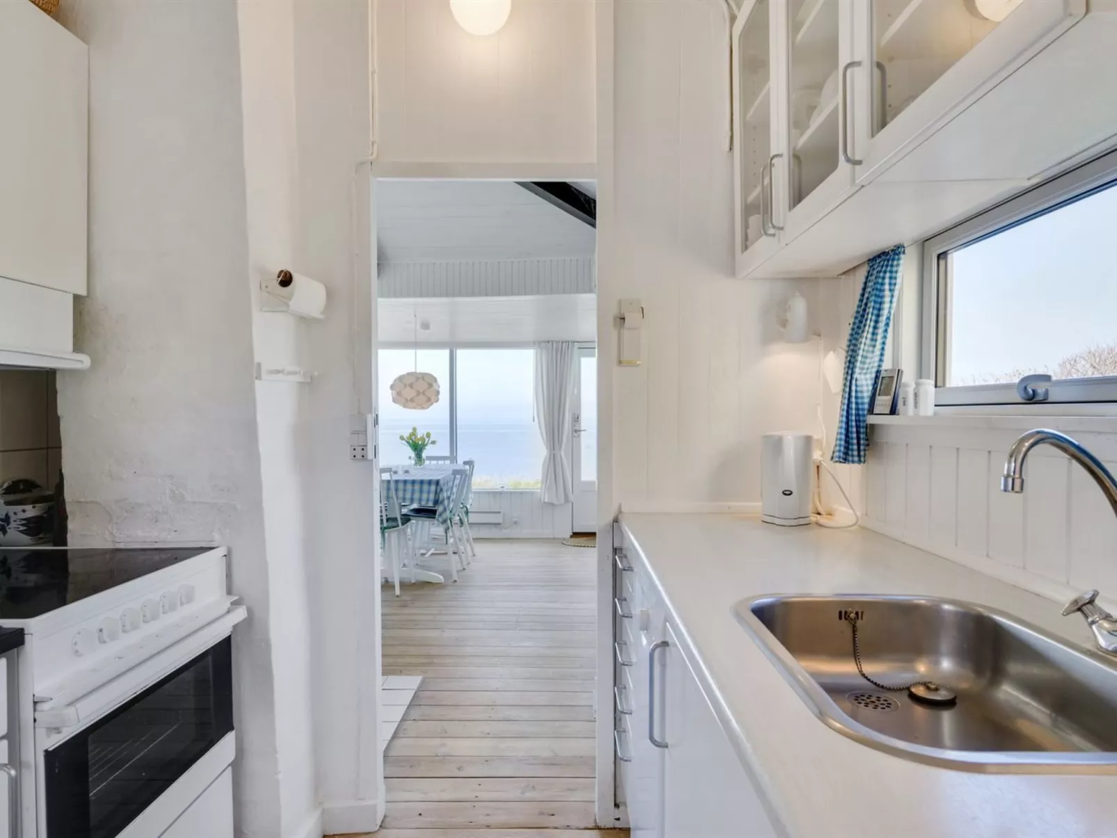 "Orwik" - 30m from the sea-Binnen