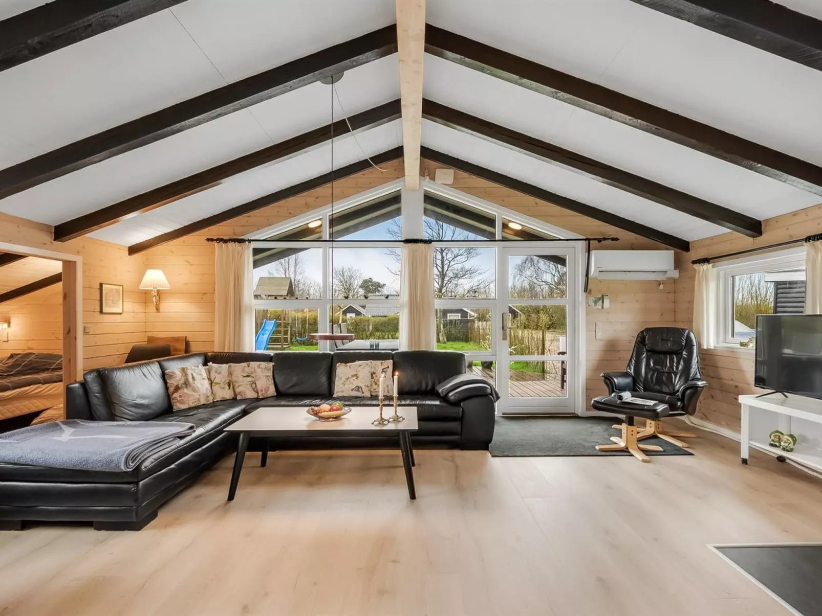 "Miikka" - 800m to the fjord-Binnen