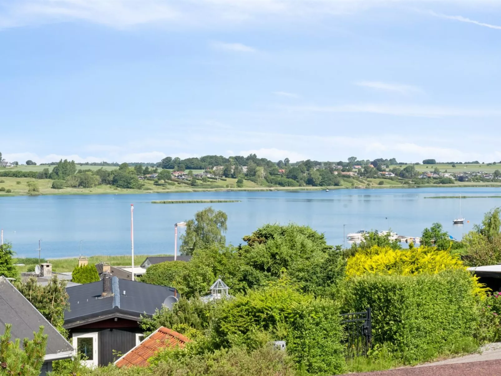 "Eleana" - 300m to the fjord-Buiten