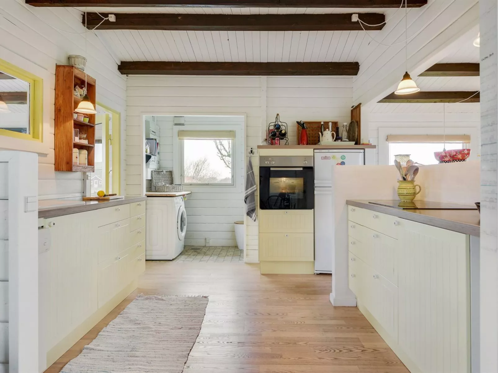 "Ylvie" - 150m from the sea-Binnen