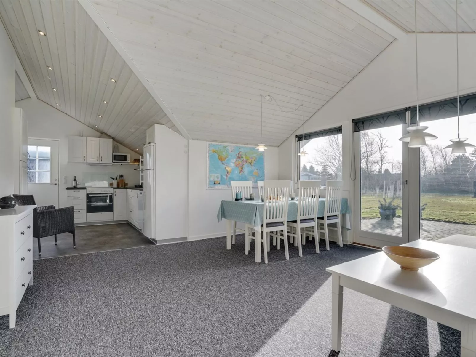 "Ingward" - 300m to the fjord-Binnen