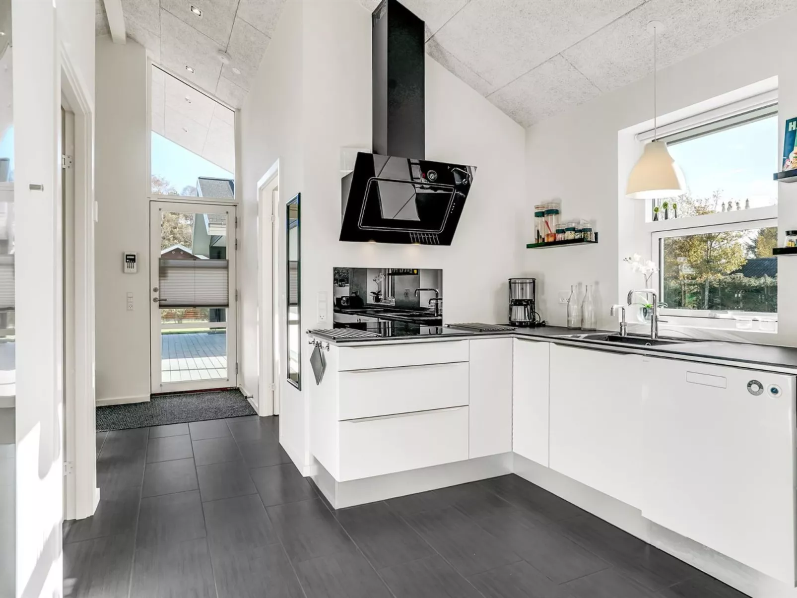 "Geri" - 700m from the sea-Binnen