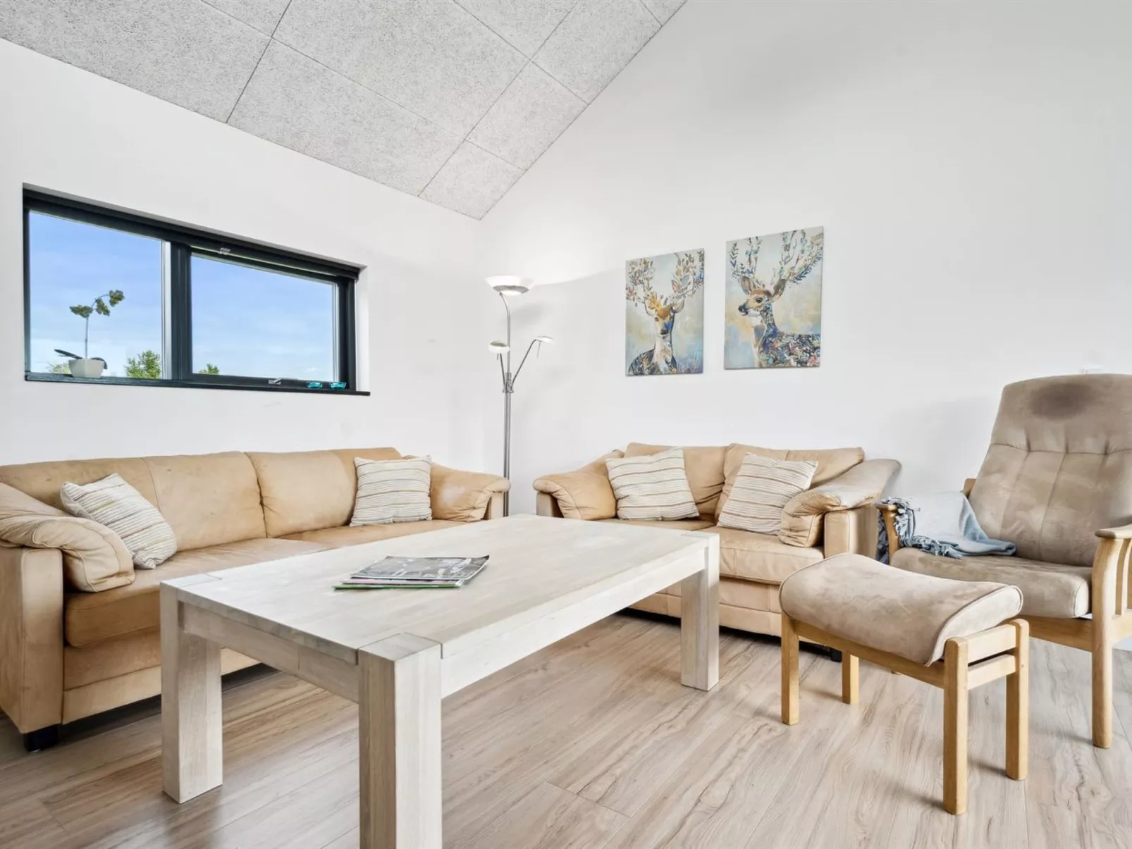 "Amdi" - 700m from the sea-Binnen