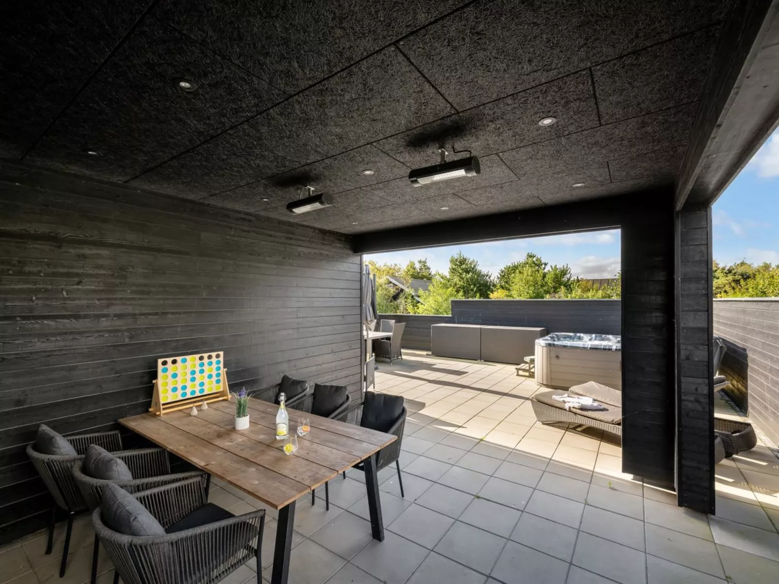 "Tinella" - 250m to the fjord-Buiten