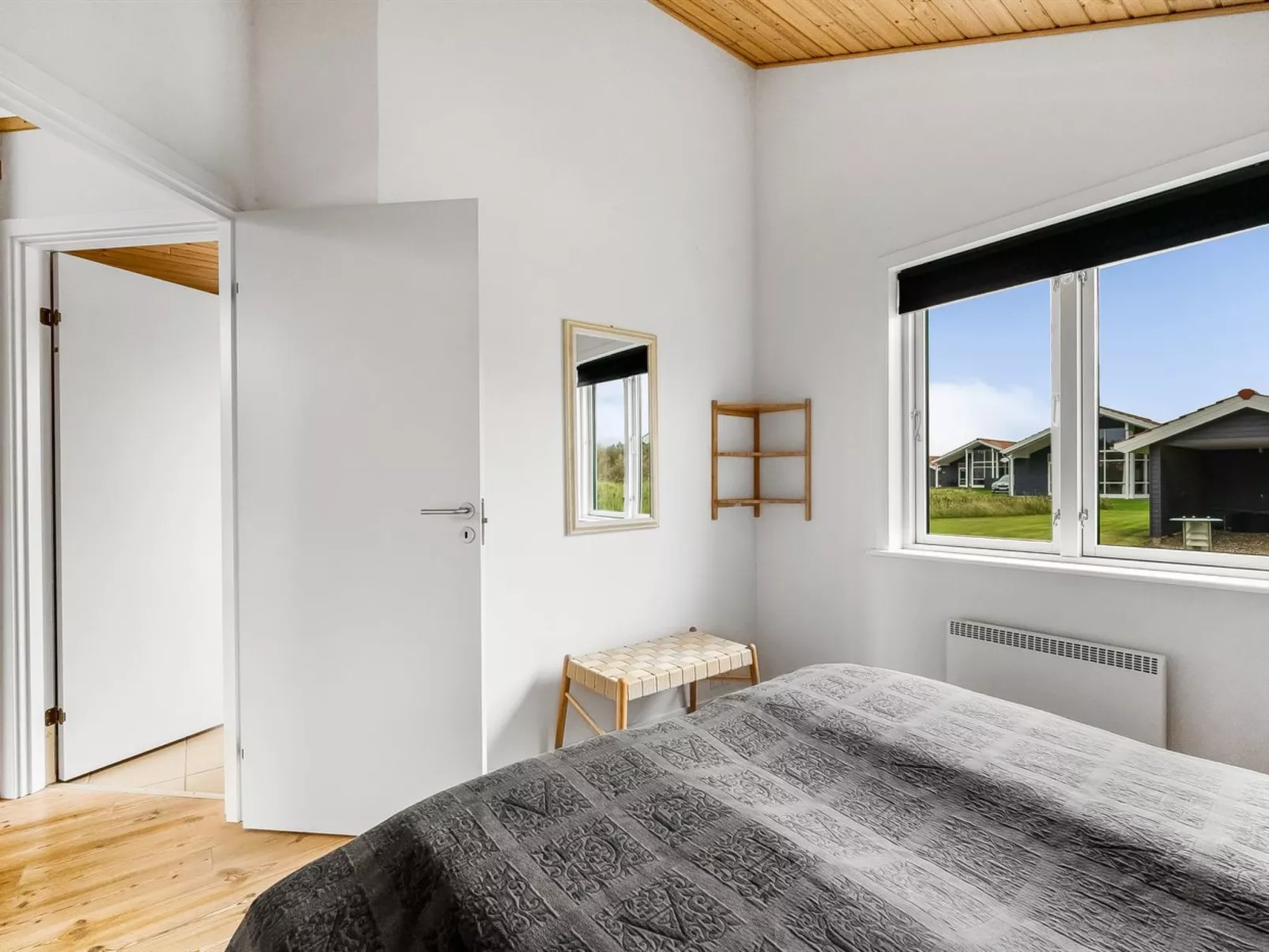 "Sylwia" -  from the sea-Binnen