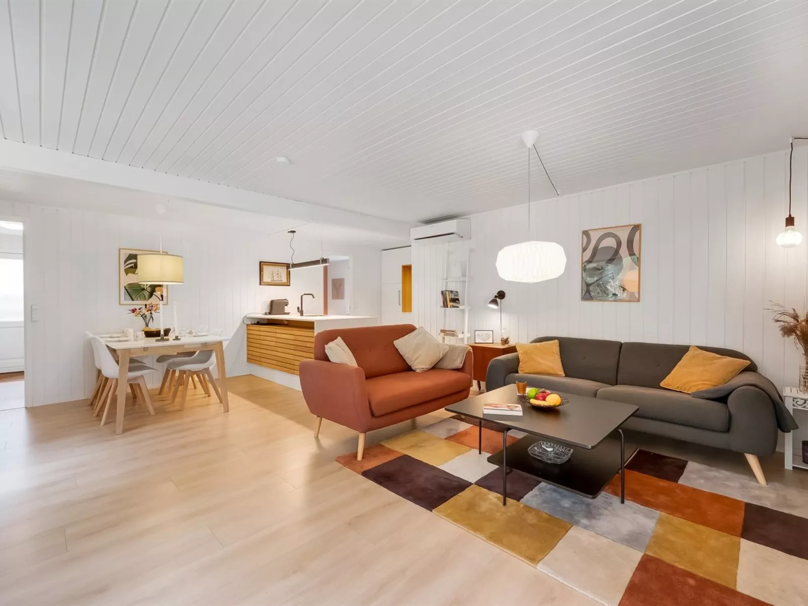 "Gudrid" - 250m to the fjord-Binnen