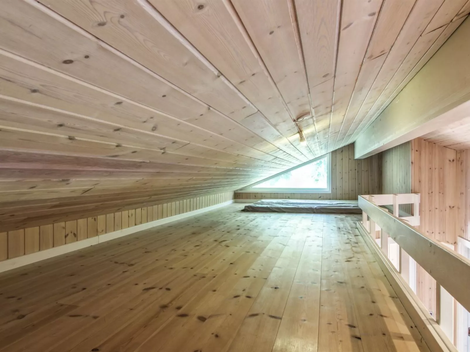 "Arlett" - 950m from the sea-Binnen