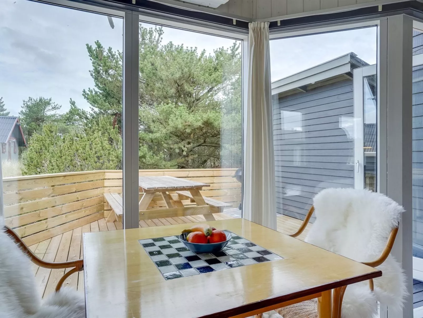 "Floria" - 1.4km from the sea-Binnen