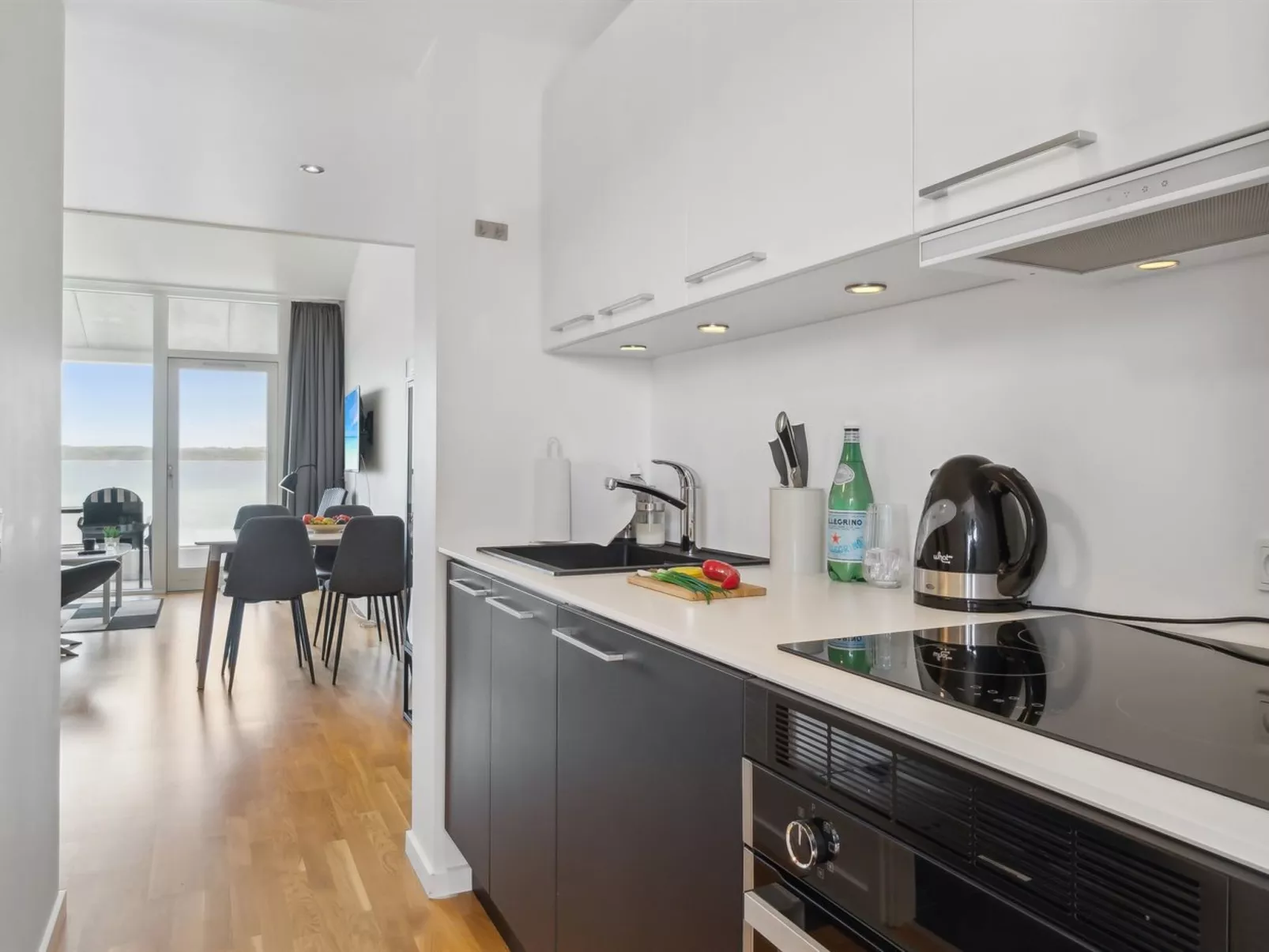 "Jærind" - 20m from the sea-Binnen