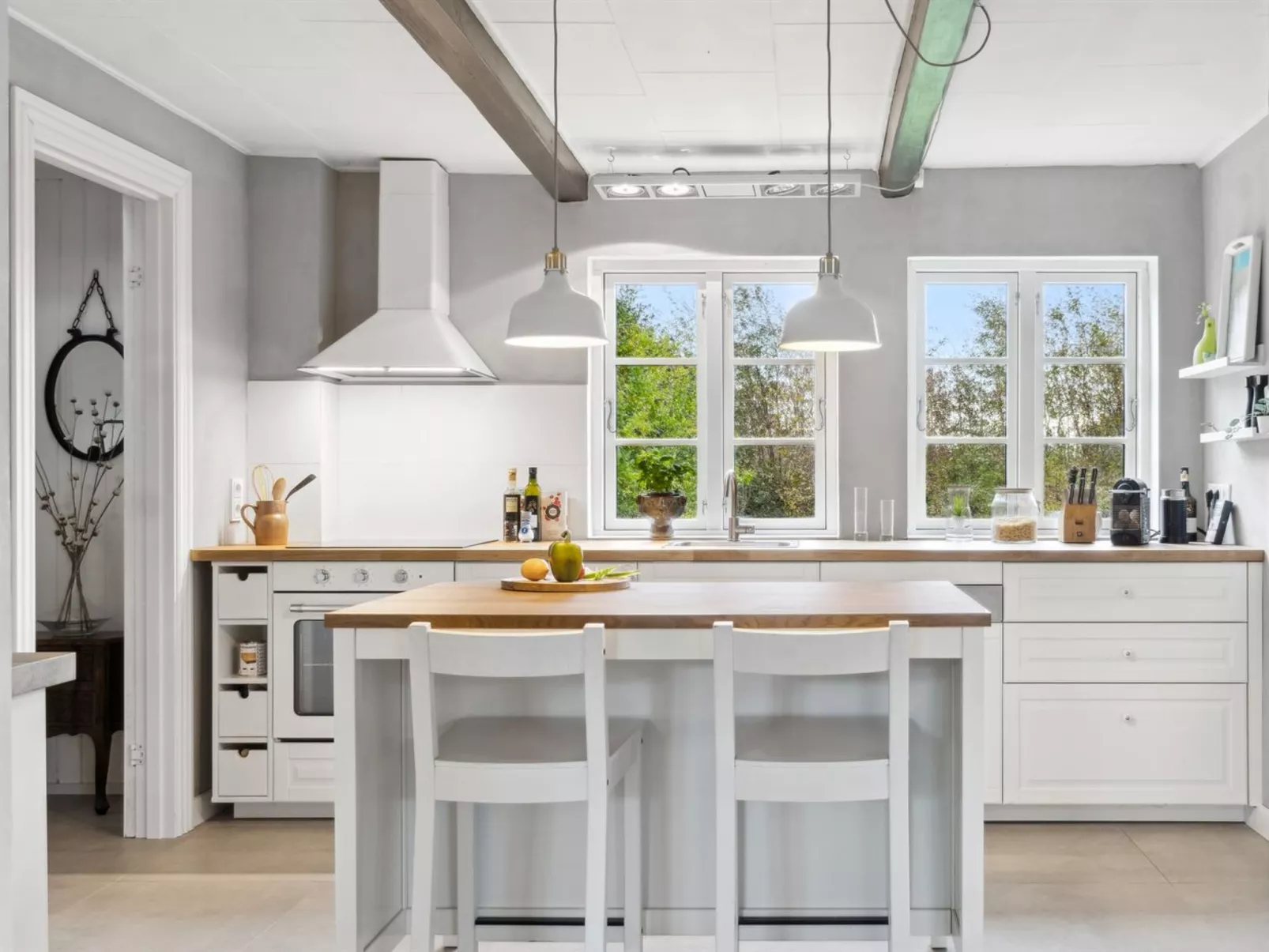 "Hughlek" - 1.5km from the sea-Binnen