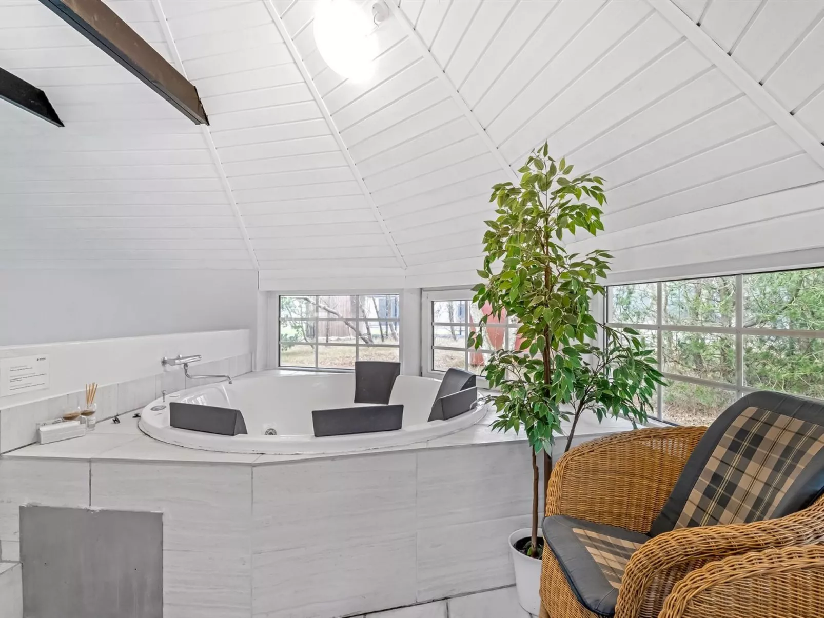 "Rajka" - 800m from the sea-Binnen