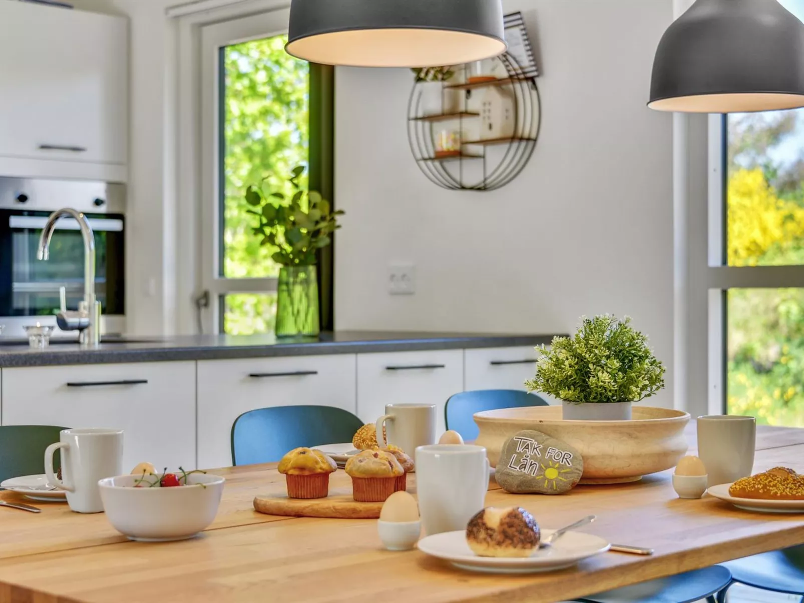 "Merve" - 800m to the fjord-Binnen