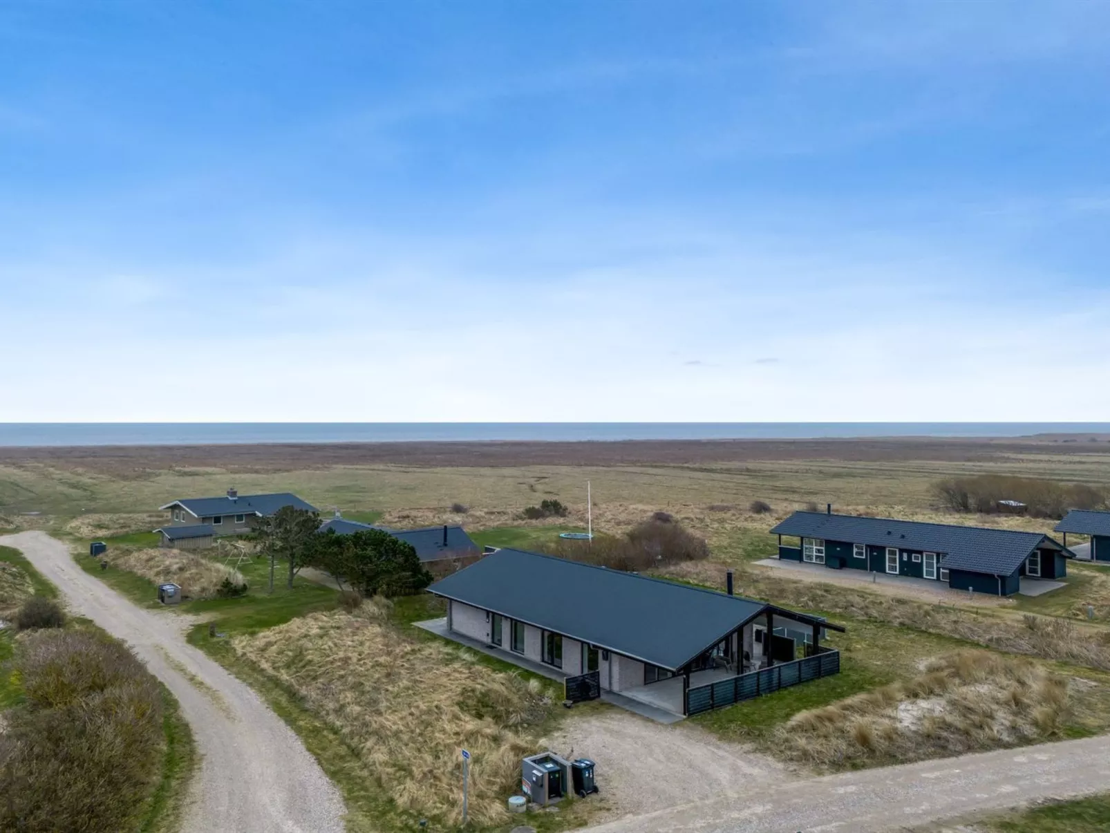 "Dorrit" - 1.2km from the sea-Buiten