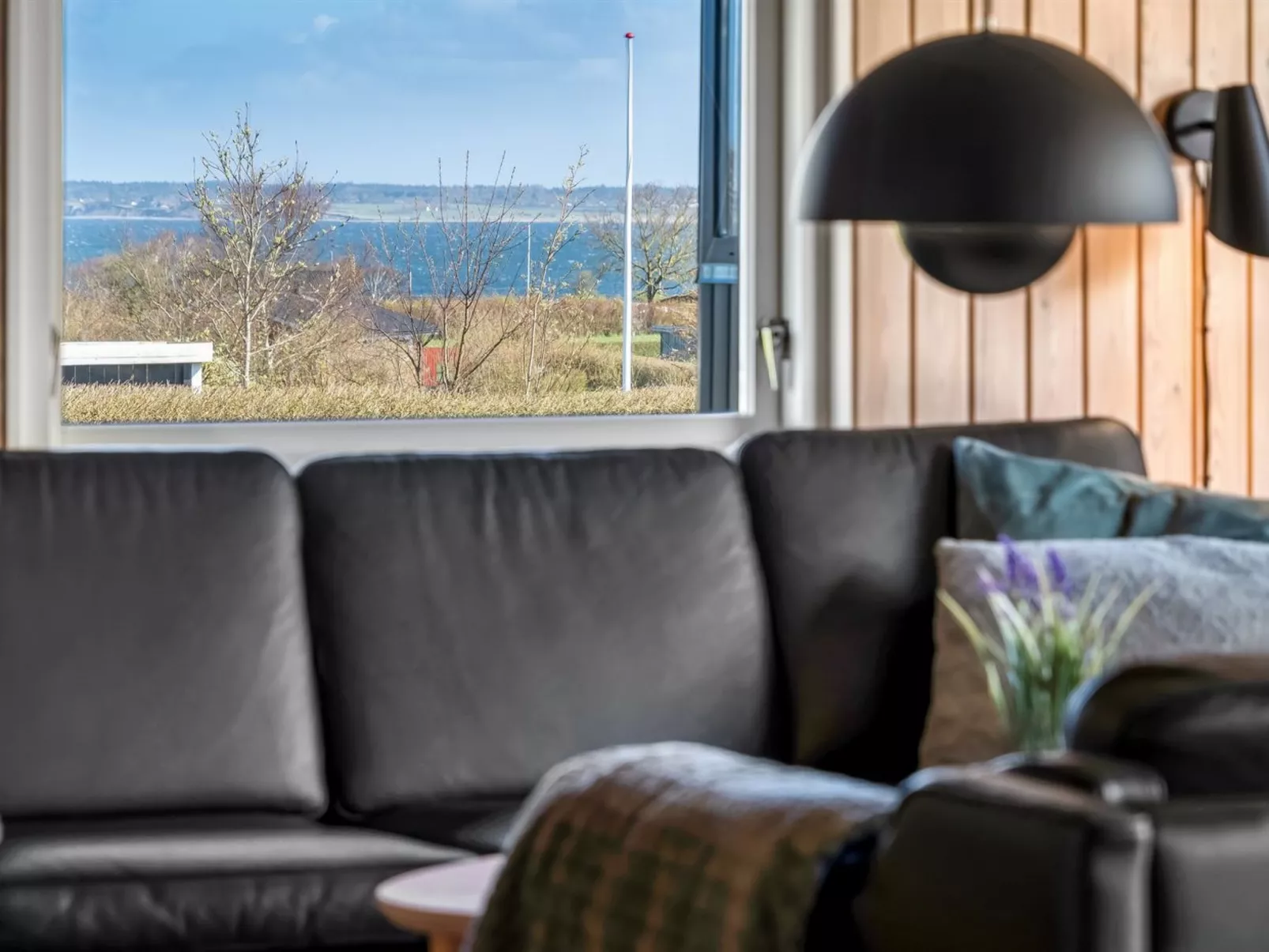 "Ofrath" - 350m to the fjord-Binnen