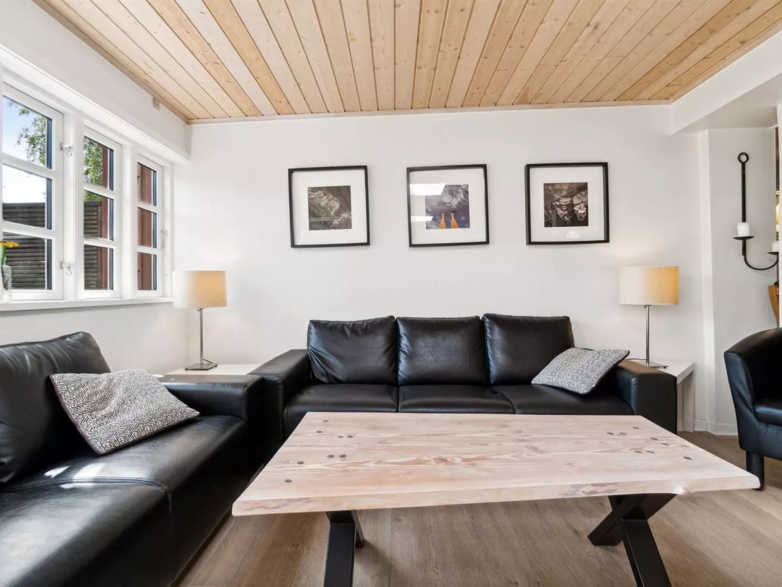 "Ieva" - 3.9km from the sea-Binnen