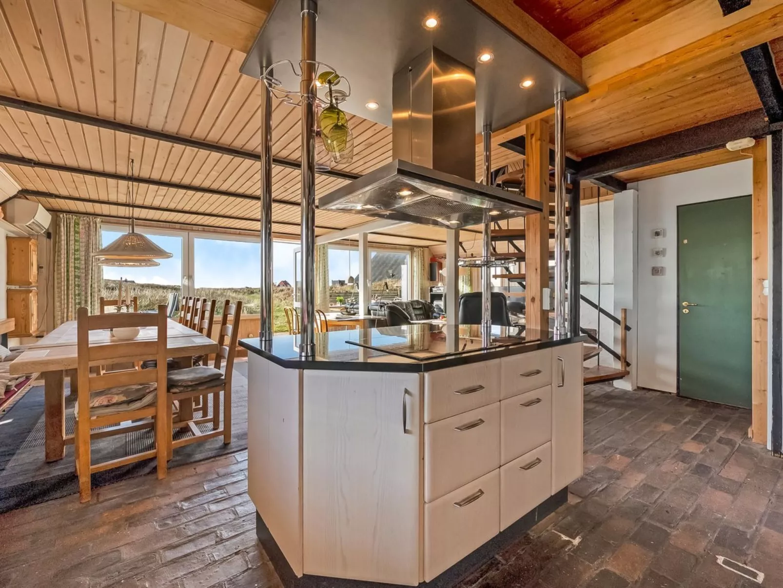 "Kurt" - 75m from the sea-Binnen