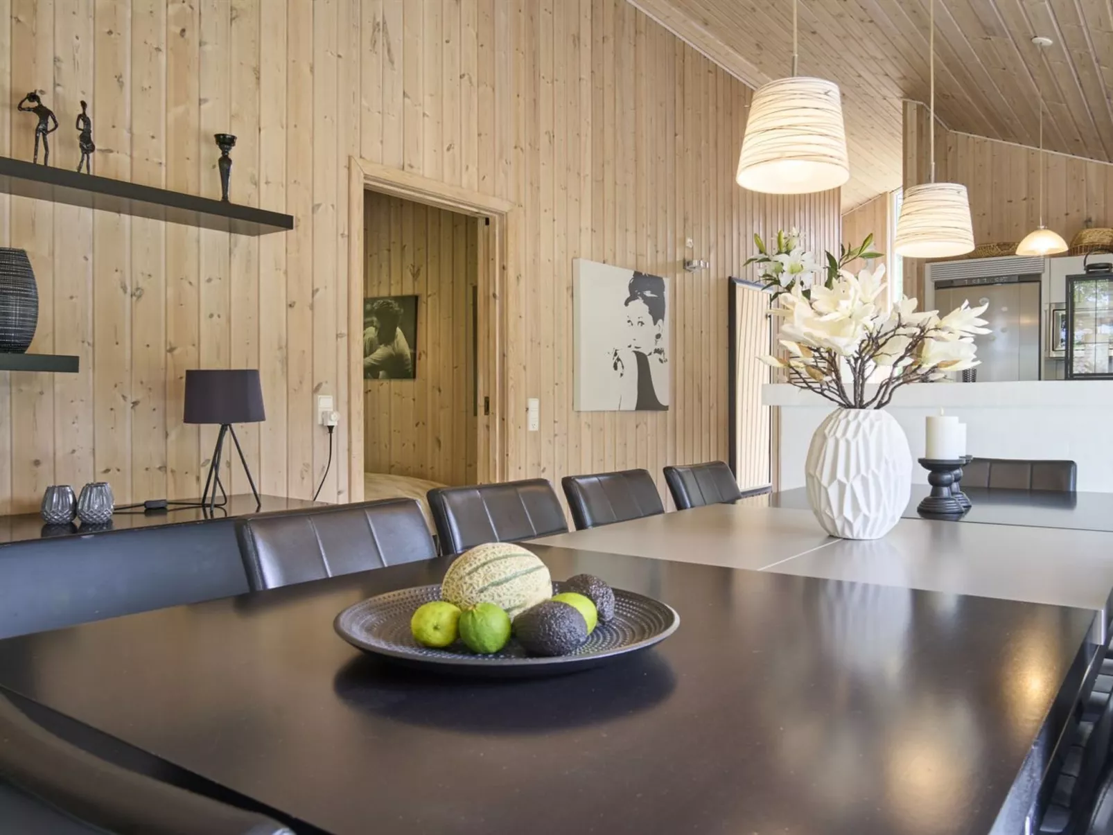 "Rudolf" - 400m from the sea-Binnen