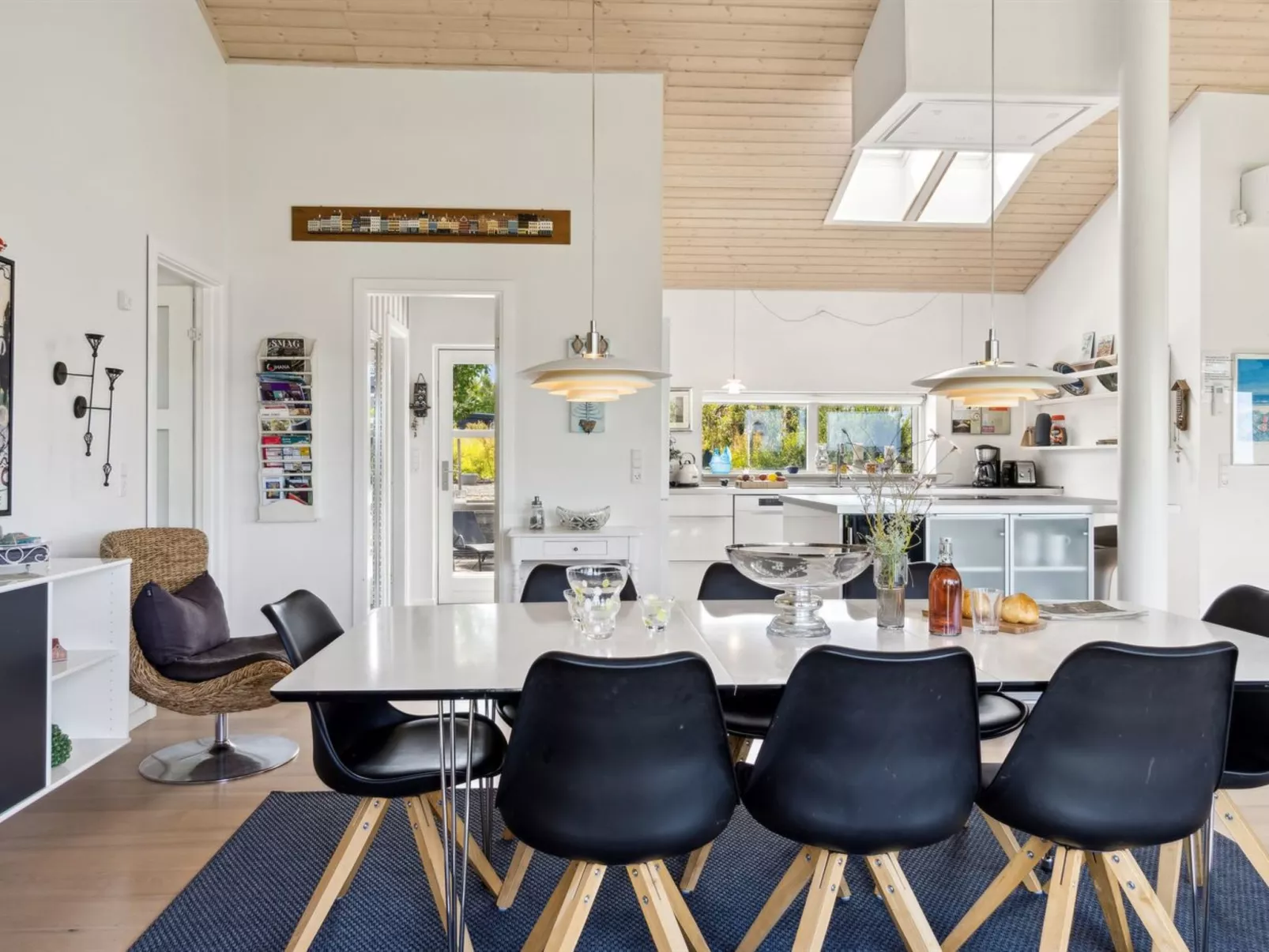 "Tuulikki" - 100m from the sea-Binnen