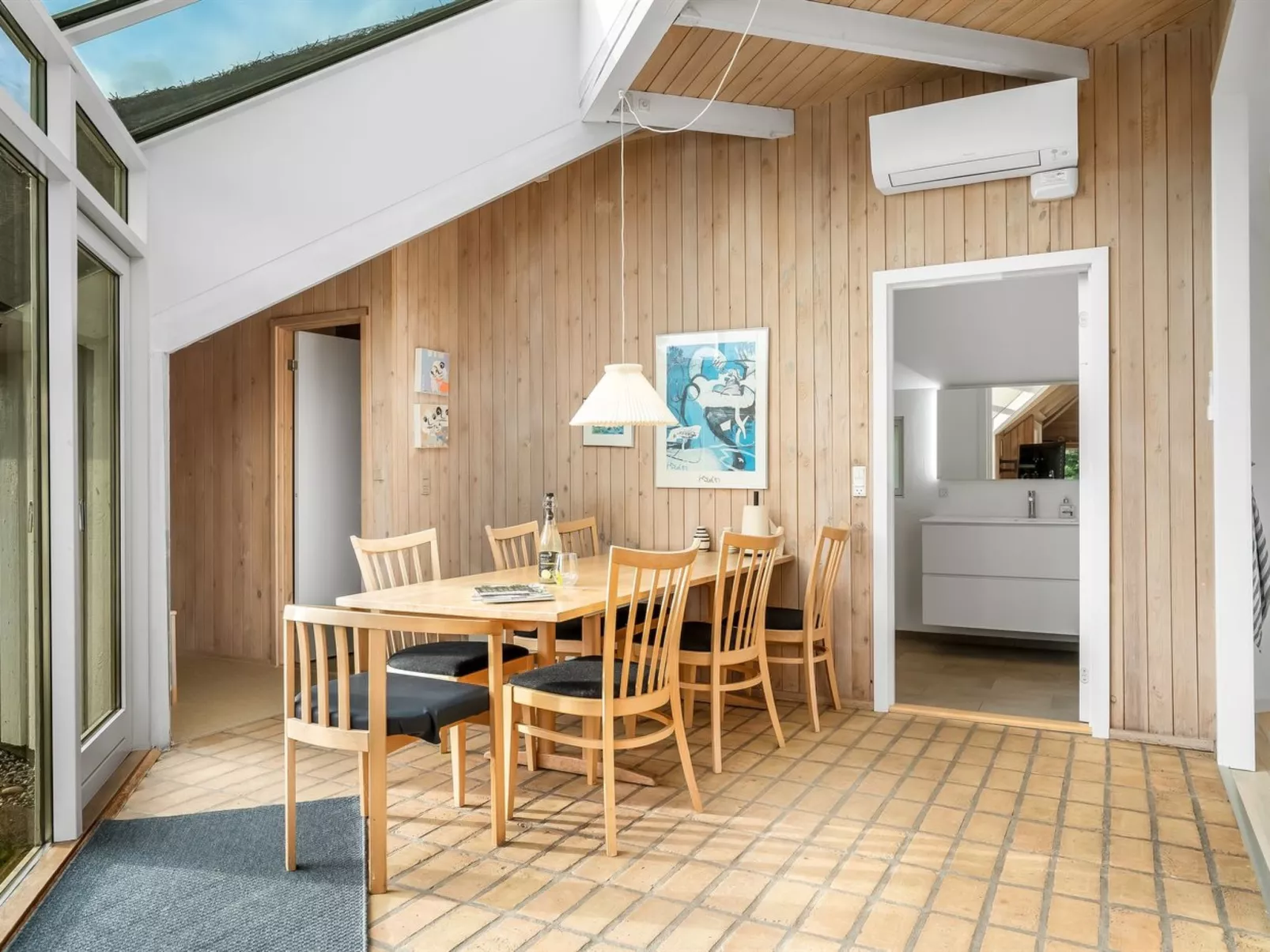 "Elenor" - 1.1km from the sea-Binnen