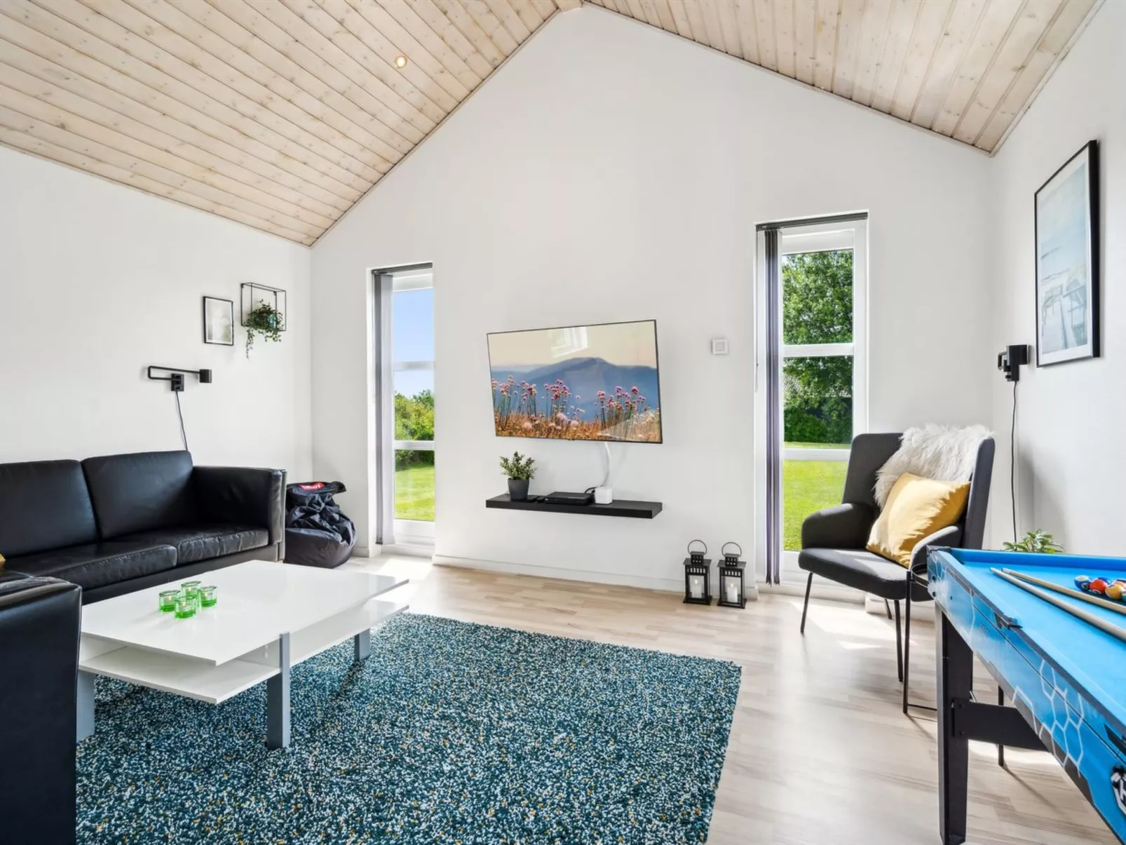 "Hakan" - 900m from the sea-Binnen