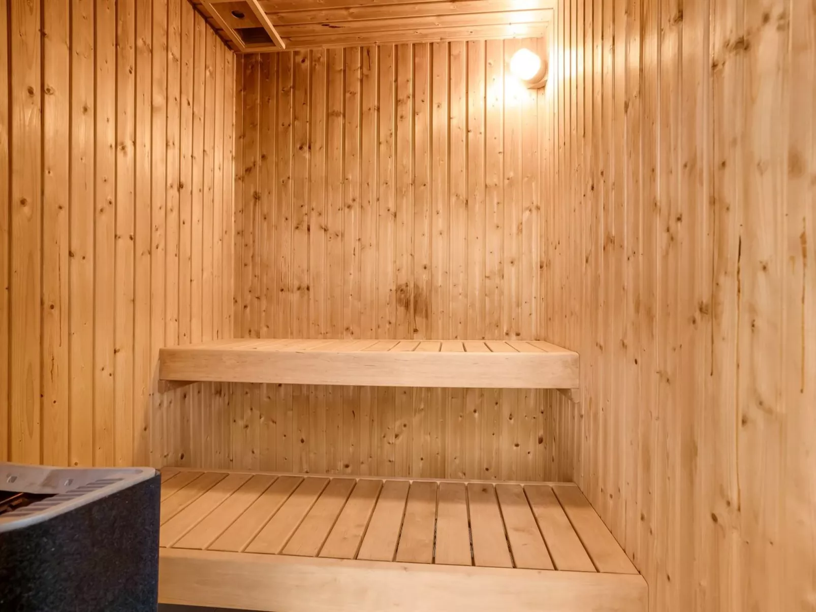 "Patrice" - 300m from the sea-Binnen