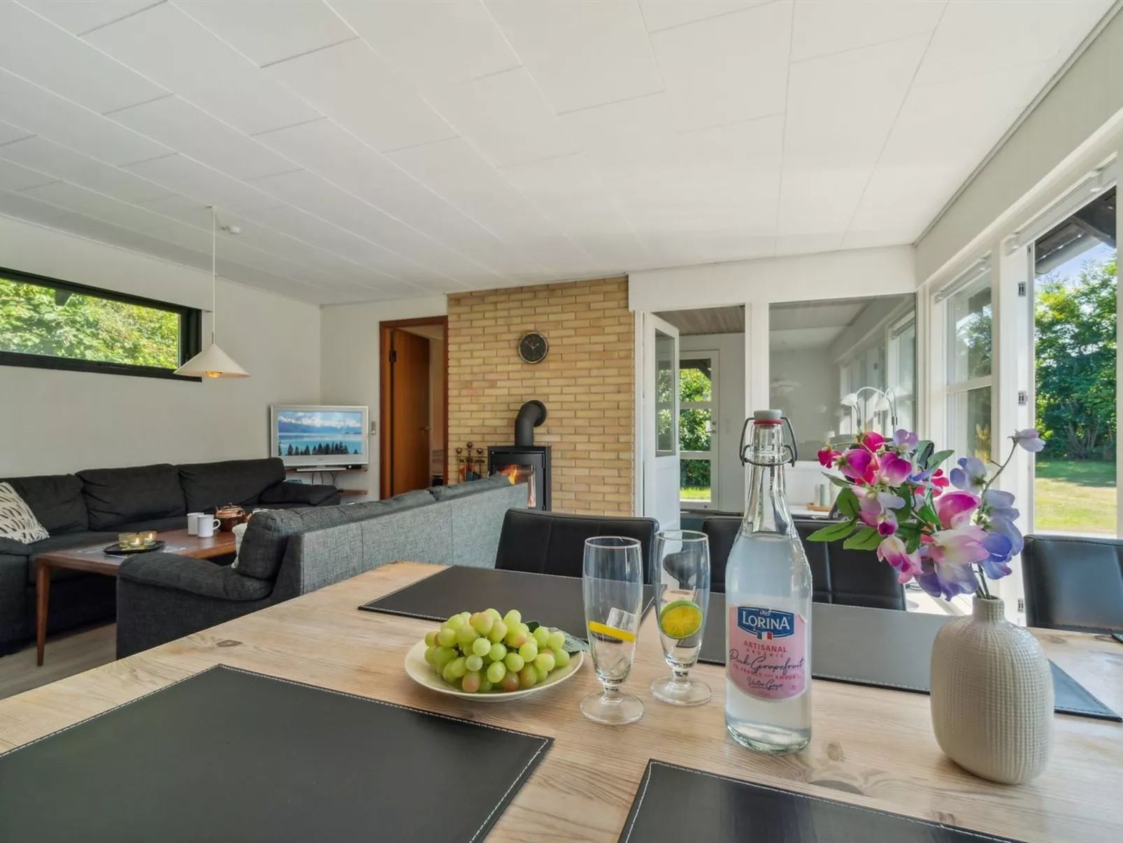 "Laerke" - 200m from the sea-Binnen