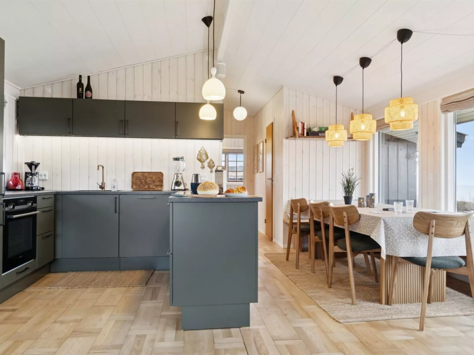 "Titta" - 10m to the fjord-Binnen