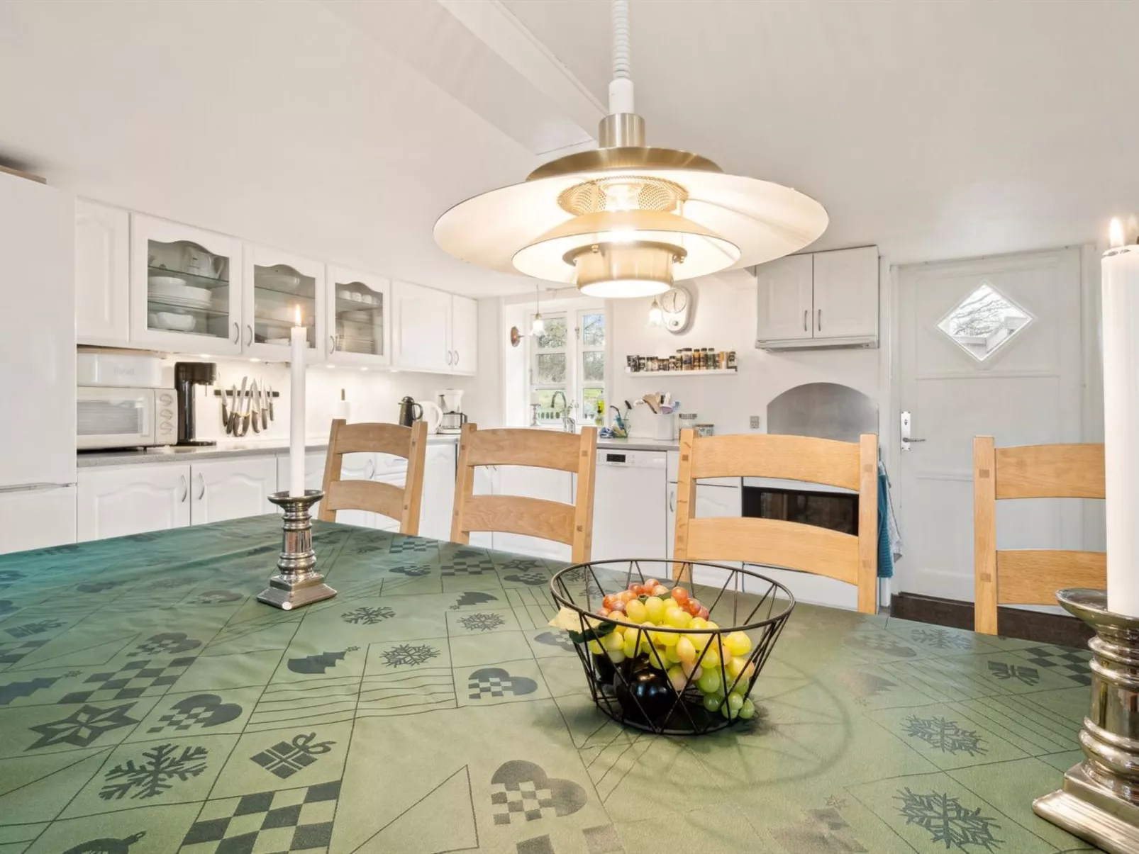 "Bena" - 2km from the sea-Binnen