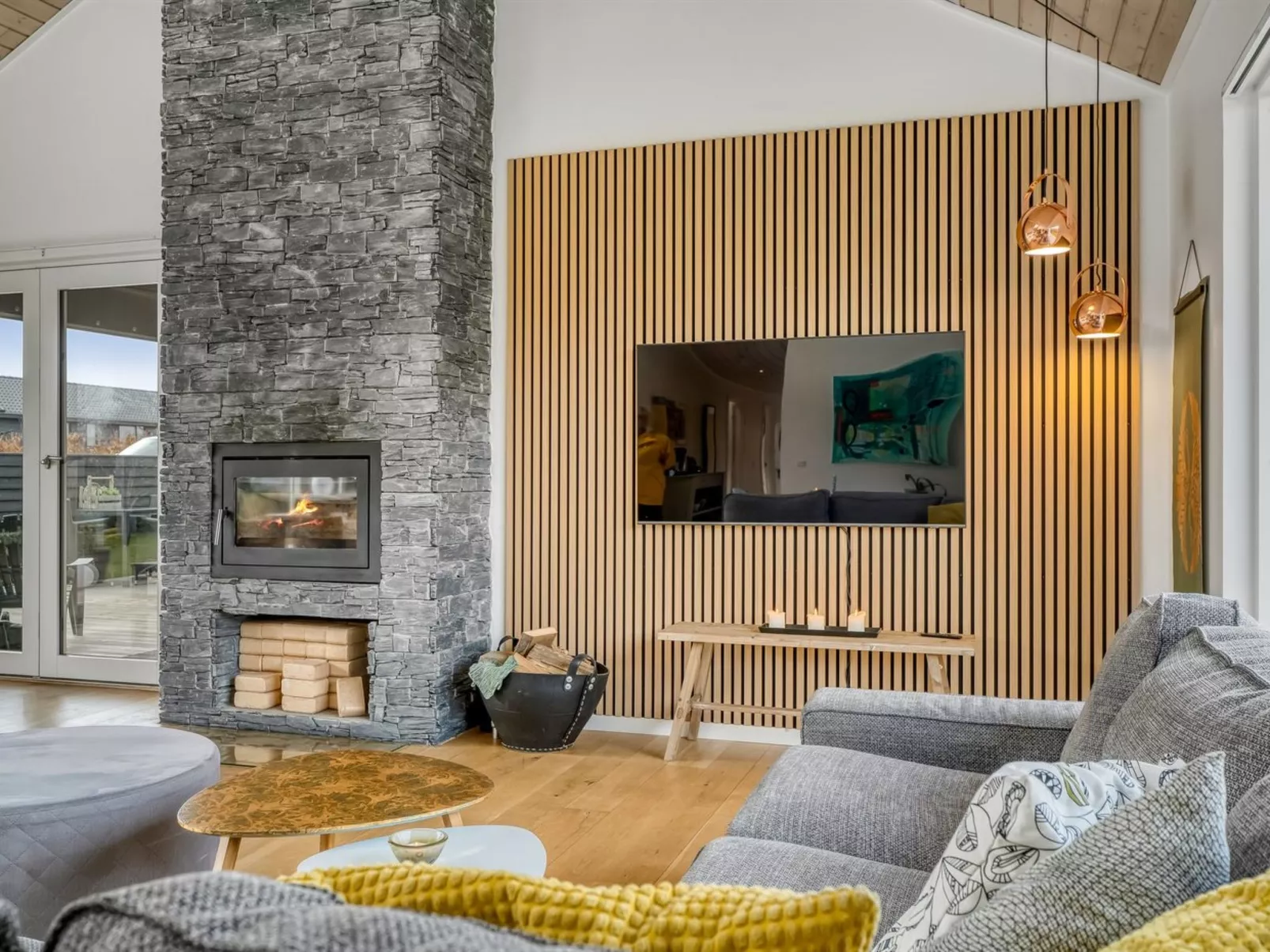 "Kato" -  from the sea-Binnen