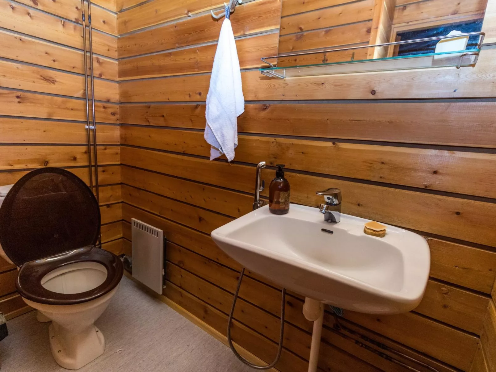 Villa kopararova-Binnen