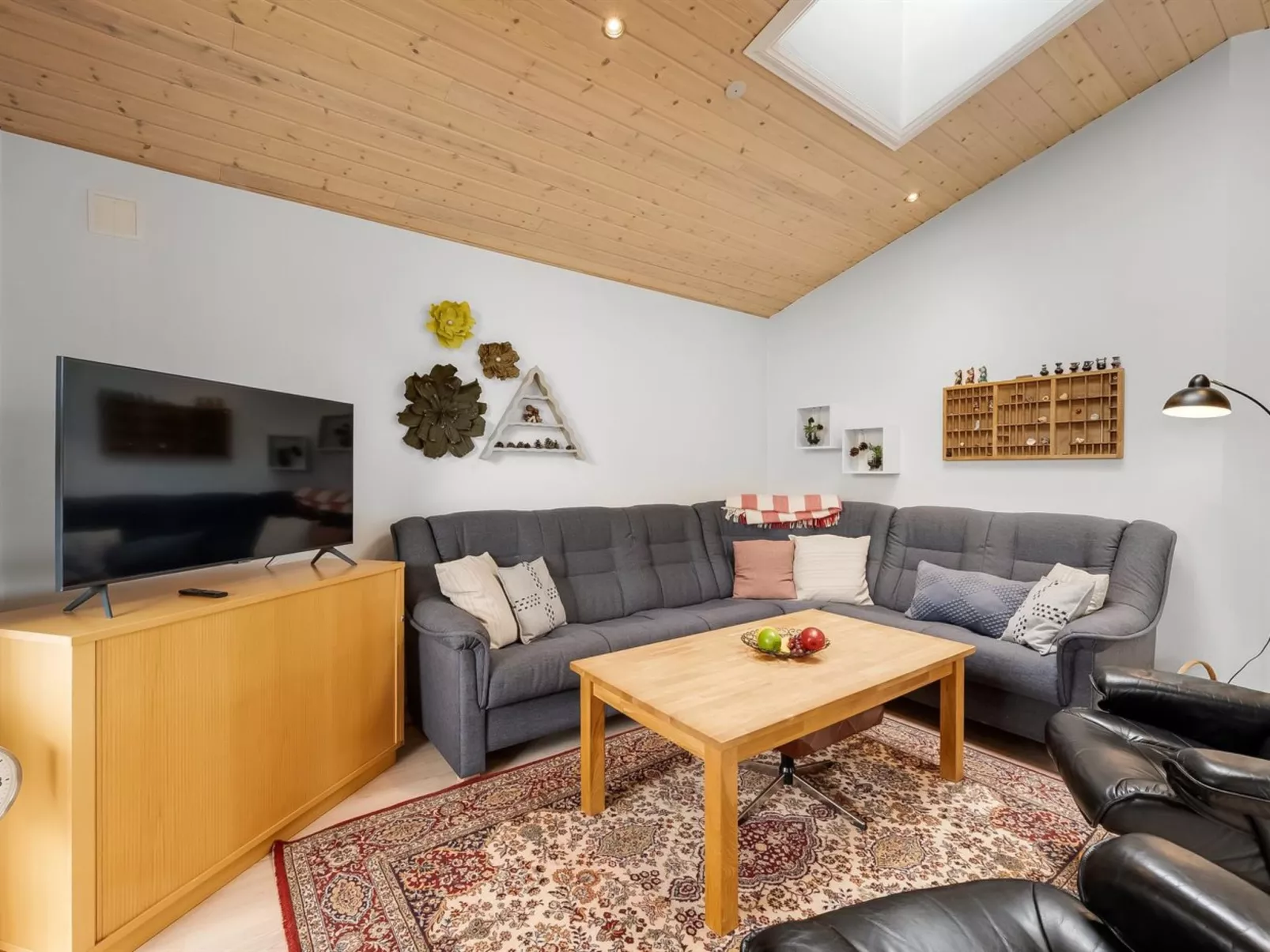 "Gertrud" - 950m to the fjord-Binnen