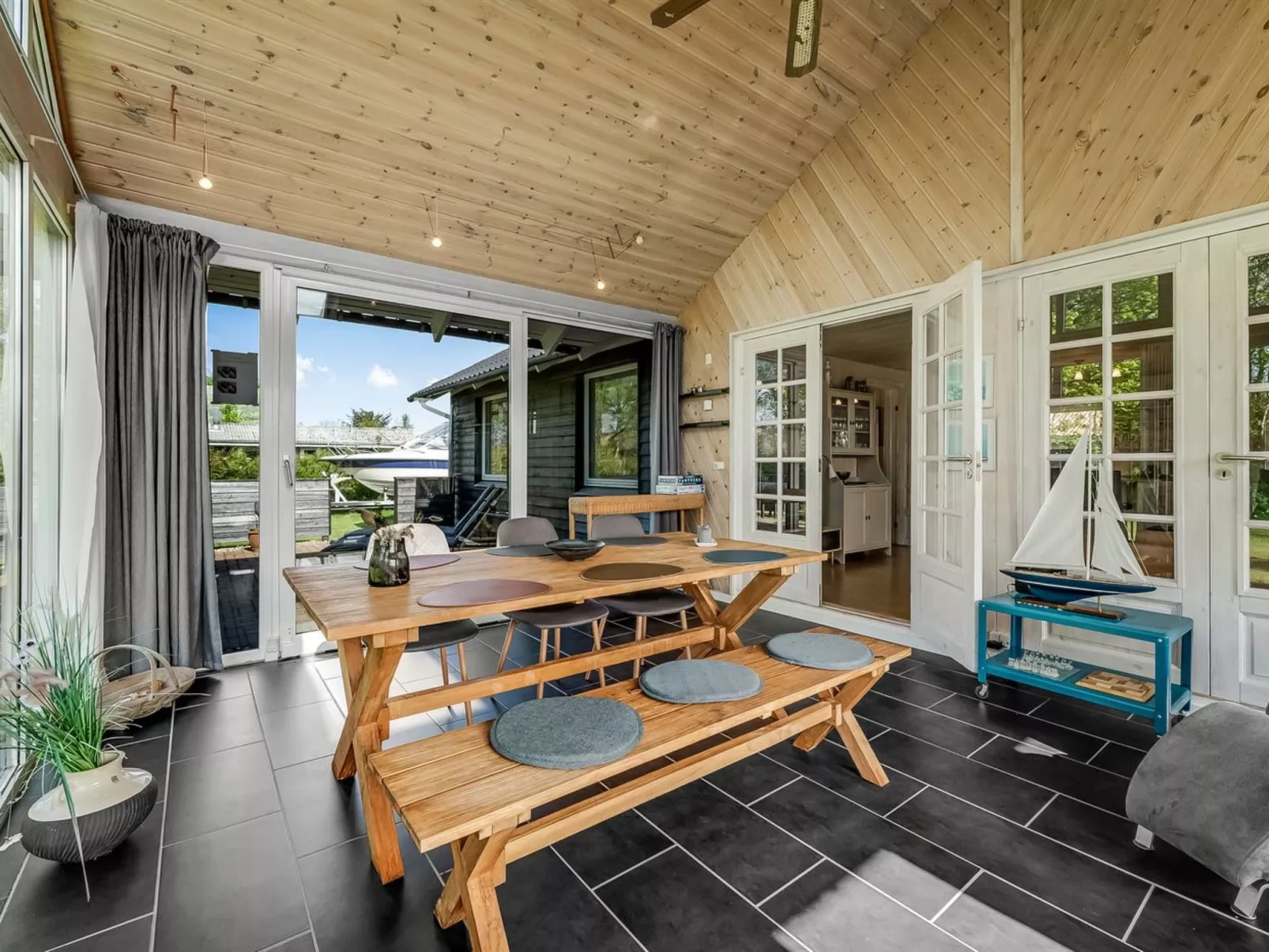 "Fido" - 500m to the fjord-Binnen