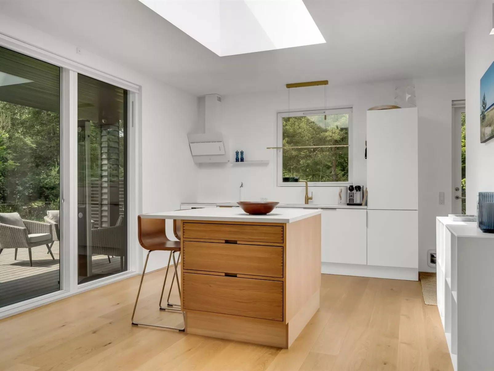 "Jonas" -  from the sea-Binnen