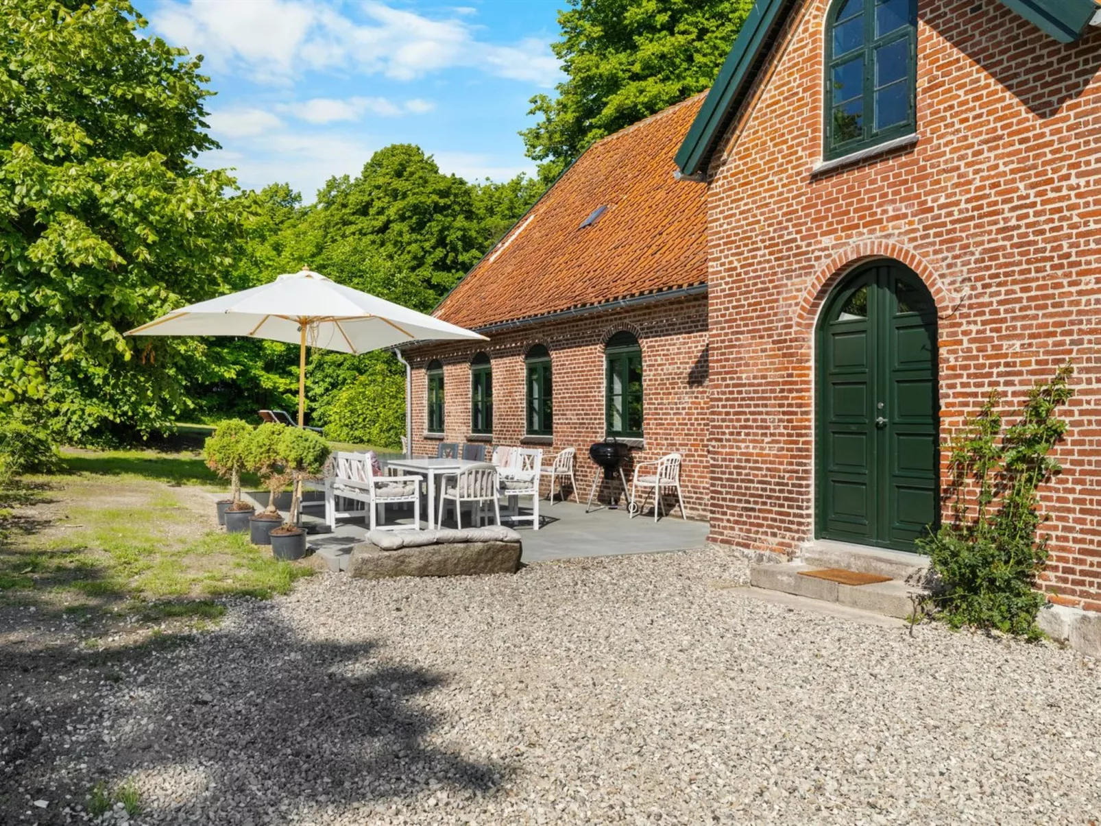 "Brun" - 1.5km from the sea-Buiten