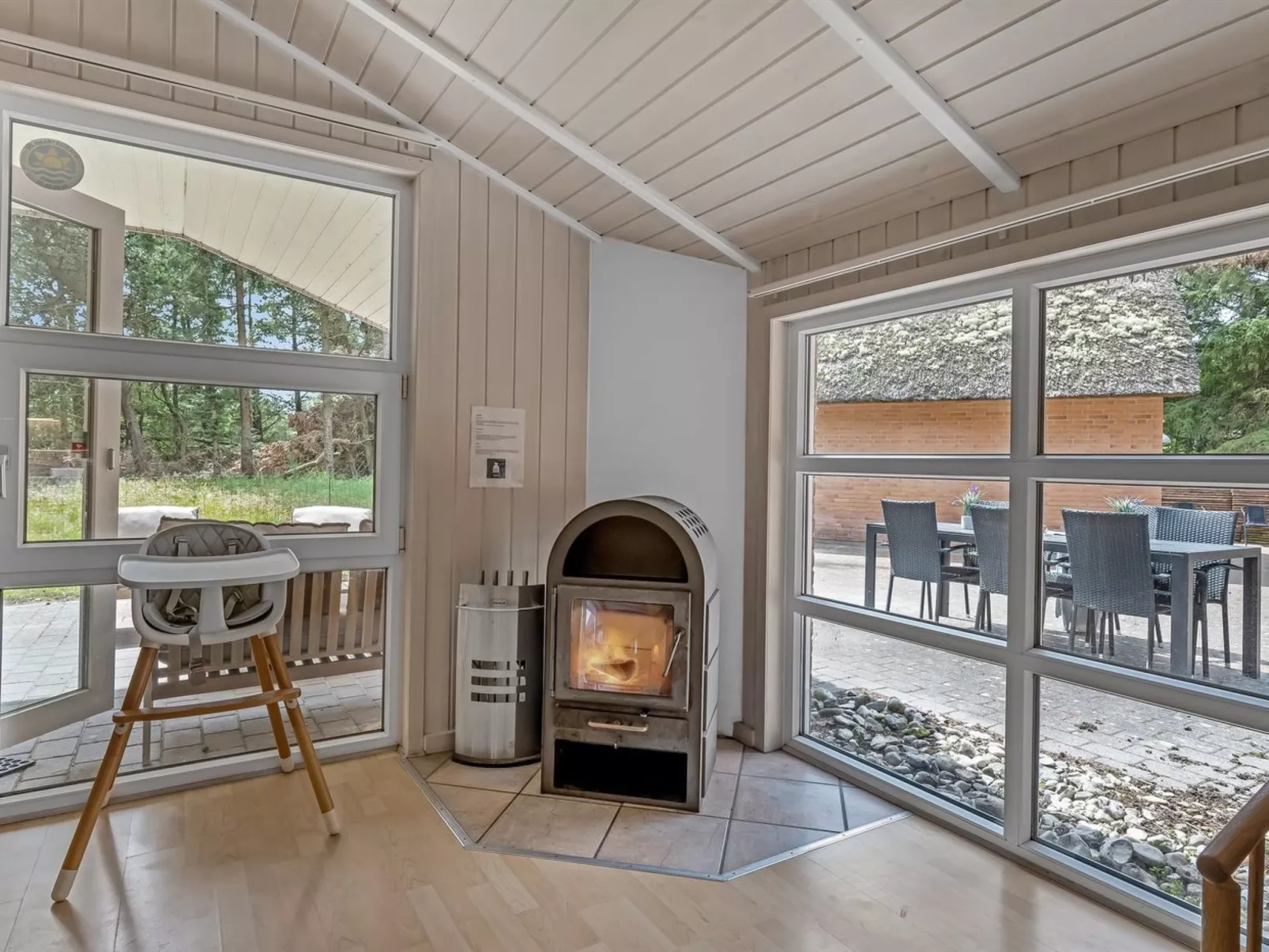 "Batsha" - 1.7km from the sea-Binnen