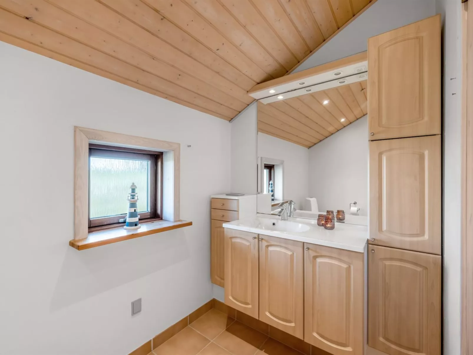 "Georg" - 200m from the sea-Binnen