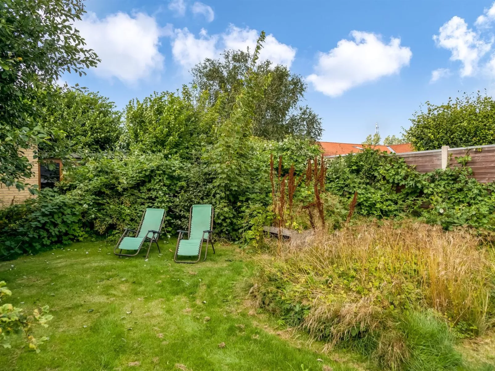 "Ilmo" - 1.9km from the sea-Buiten