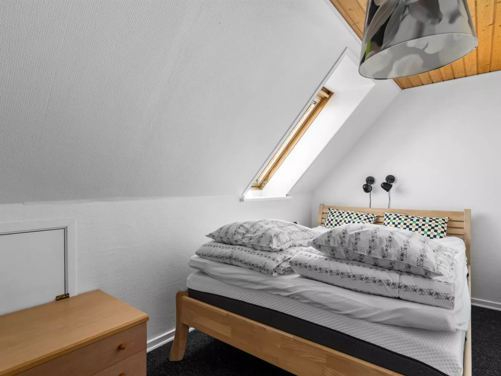 "Alisa" - 2.5km from the sea-Binnen