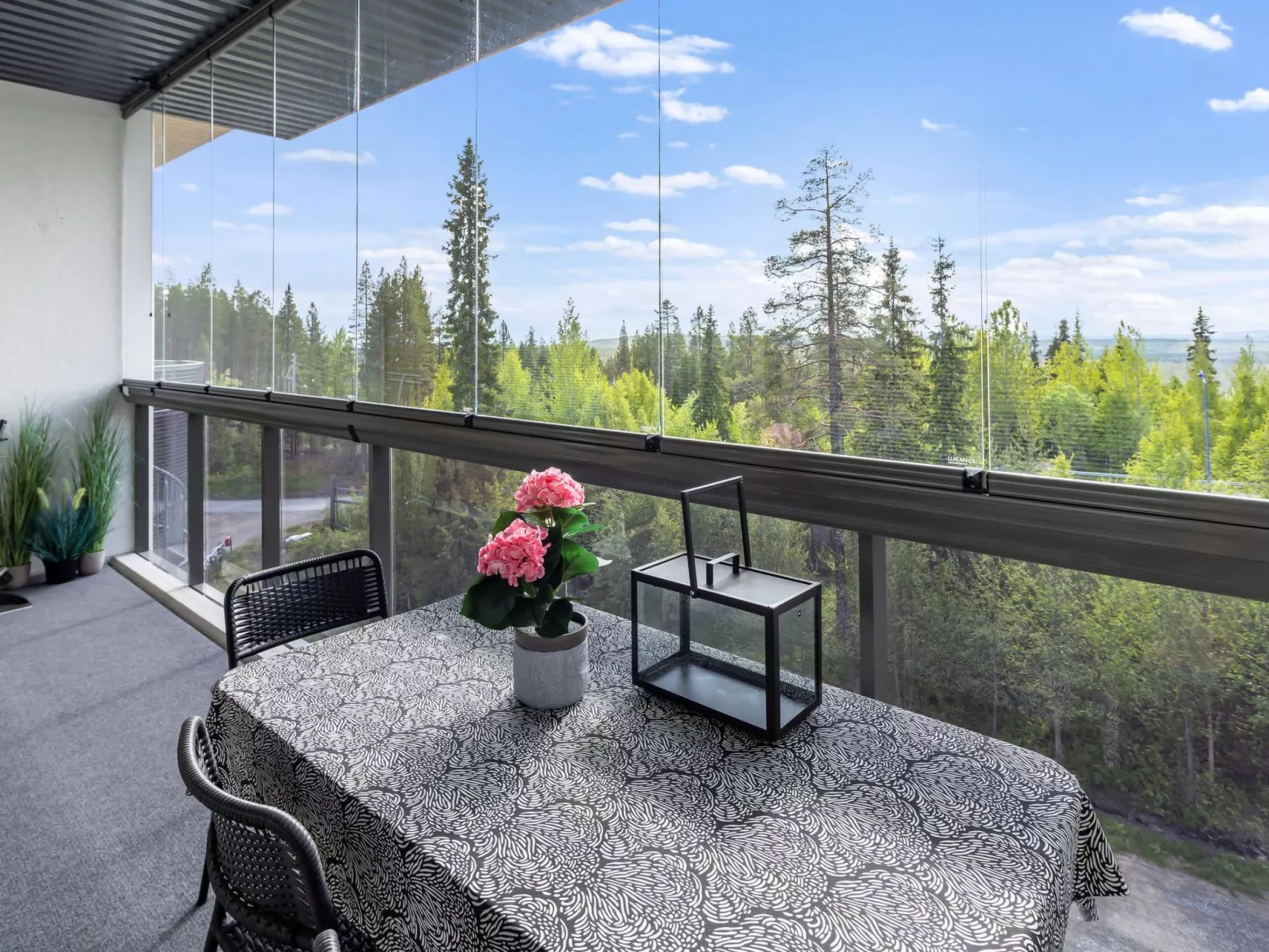 Aurinkorinne 1 as 24-Binnen