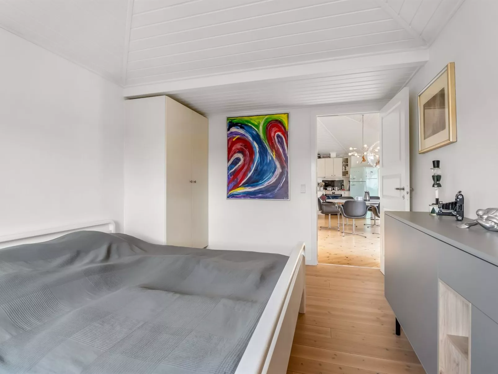 "Glenda" - 2.1km from the sea-Binnen