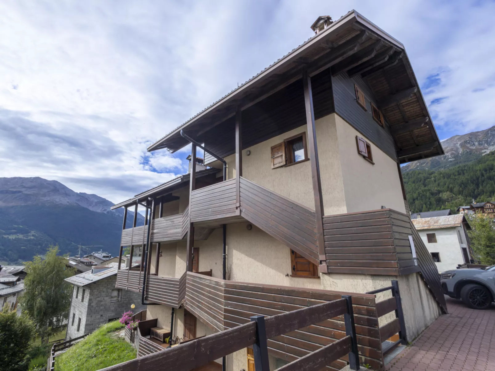 Oga Mountain Home-Buiten