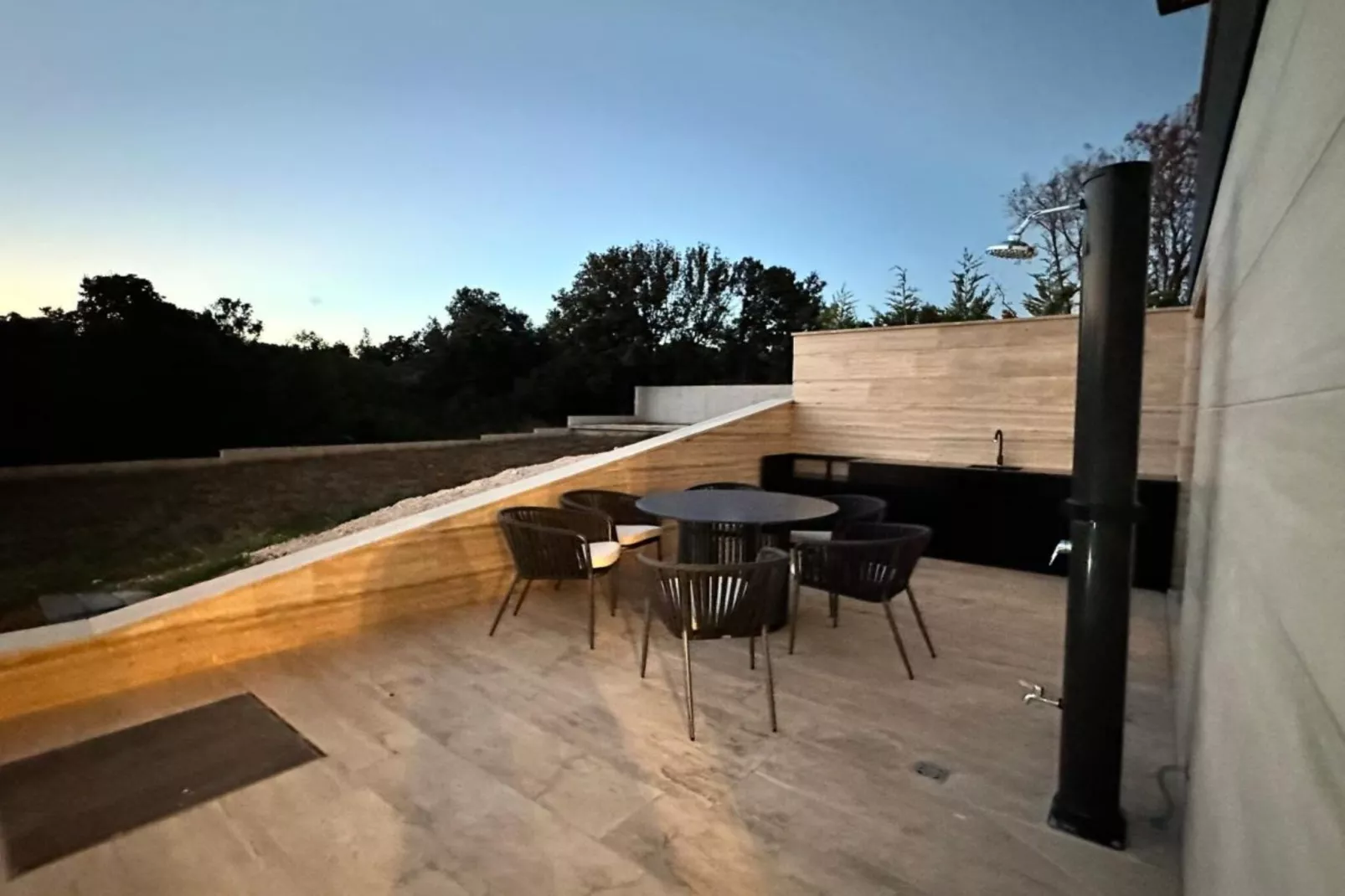 Leonarda Waterfront Residences-Two-Bedroom Apartment with private pool (The Bayfront One) -S5-Terras